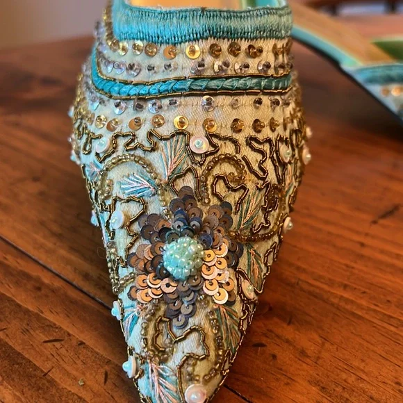 Drama Unique Light Teal Embroidered Beaded Mule Slip on Shoe Size 8 - Picture 5 of 14